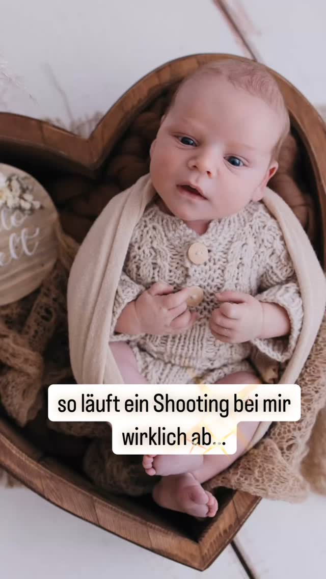 Mit Ruhe, Geduld und ganz viel Herz - ein Blick hinter meine Arbeitsweise.
Du bist zum ersten Mal Mama oder Papa und fragst dich, wie so ein Shooting eigentlich abläuft?
„Gute Vorbereitung nimmt Unsicherheit“
- vorab planen und kommunizieren wir alles durch
- Der Shooting-Guide hilft dir bei der Vorbereitung
- Ich nehme mir Zeit - kein Zeitdruck
- Stillen, wickeln, kuscheln - alles darf sein
- Ich kenne die Bedürfnisse von Babys sehr gut, du wirst dich wohl und gut aufgehoben fühlen.
Teile diesen Beitrag mit jemandem, der bald ein Shooting plant.
#newbornshootingablauf #babyfotografie #babyshootingablauf #shootingohnestress #magicmomentsphotographie #wittlich #koblenz #trier
