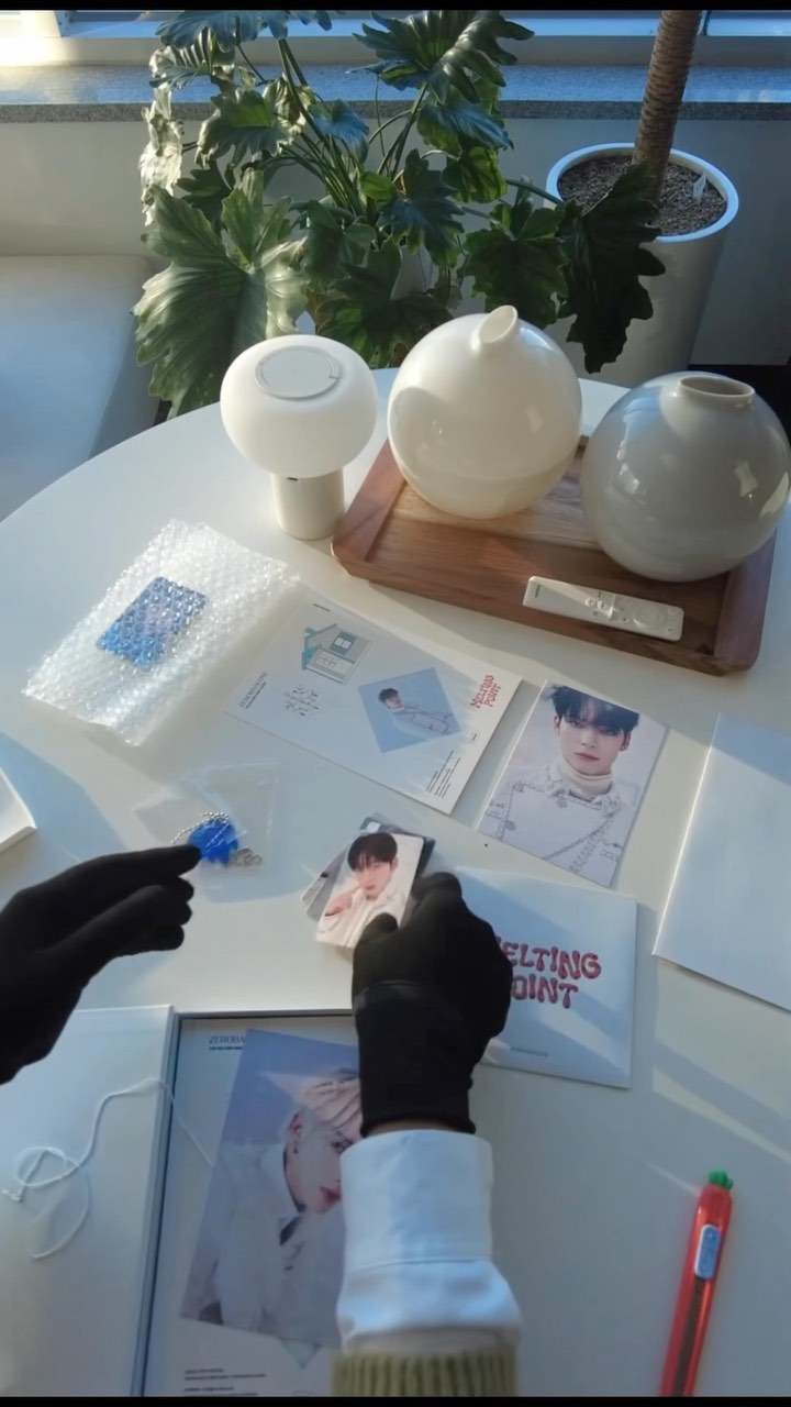 Ship just your Kpop albums’ inlcusions such as photocards & Pre order benefits with our Inclusion-only service (formerly known as Album Unboxing Service).
Visit us at agentnoona.com to know more ❣️
#kpopgo #kpopgom #kpopwtt #kpopwts #kpopfyp #kpopfypシ #txtgo #enhypen #zerobaseonwgo #zb1trade #zerobaseoneunboxing #zerobaseonemeltingpoint