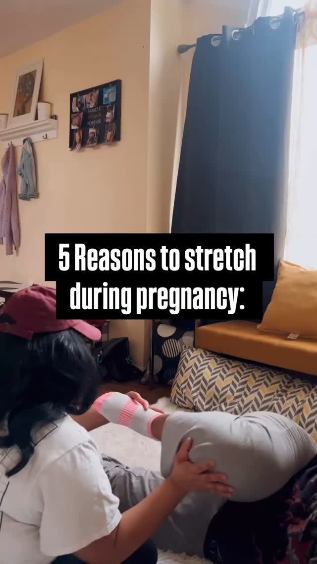 5reasons you should stretch during pregnancy :
1. Relieves muscle tension – Helps ease common aches in the back, hips, and legs.
2. Improves circulation – Boosts blood flow, reducing swelling and fatigue.
3. Enhances flexibility and posture – Supports your changing body and growing belly.
4. Prepares for labor – Promotes pelvic mobility and relaxation techniques.
5. Creates space to slow down and bond with baby.🌸💕🤰🏽🫶🏽
#PrenatalCare #DoulaSupport #StretchingInPregnancy
#explore #doula #kansascity
