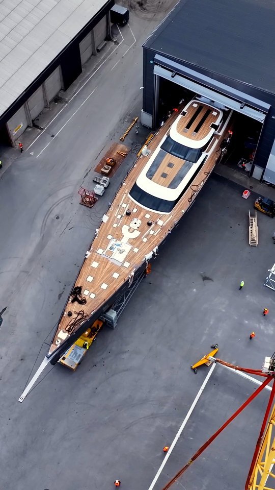 Witness the stunning launch of a Baltic Yachts masterpiece ✨
📽️ @primeproductions.fi
Contact:
📩 cecilia@primeproductions.fi
🌐 www.primeproductions.fi
#balticyachts #yachtlaunch #sailing #ravenger #yachts #baltic175ravenger