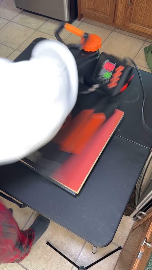 Grad Szn is in full effect! Congratulations, Macie and the UNH Class of 2025 ๐ฅณ๐ High schoolers up next! Get those orders in!
#graduation #stole #custom #collegegrad