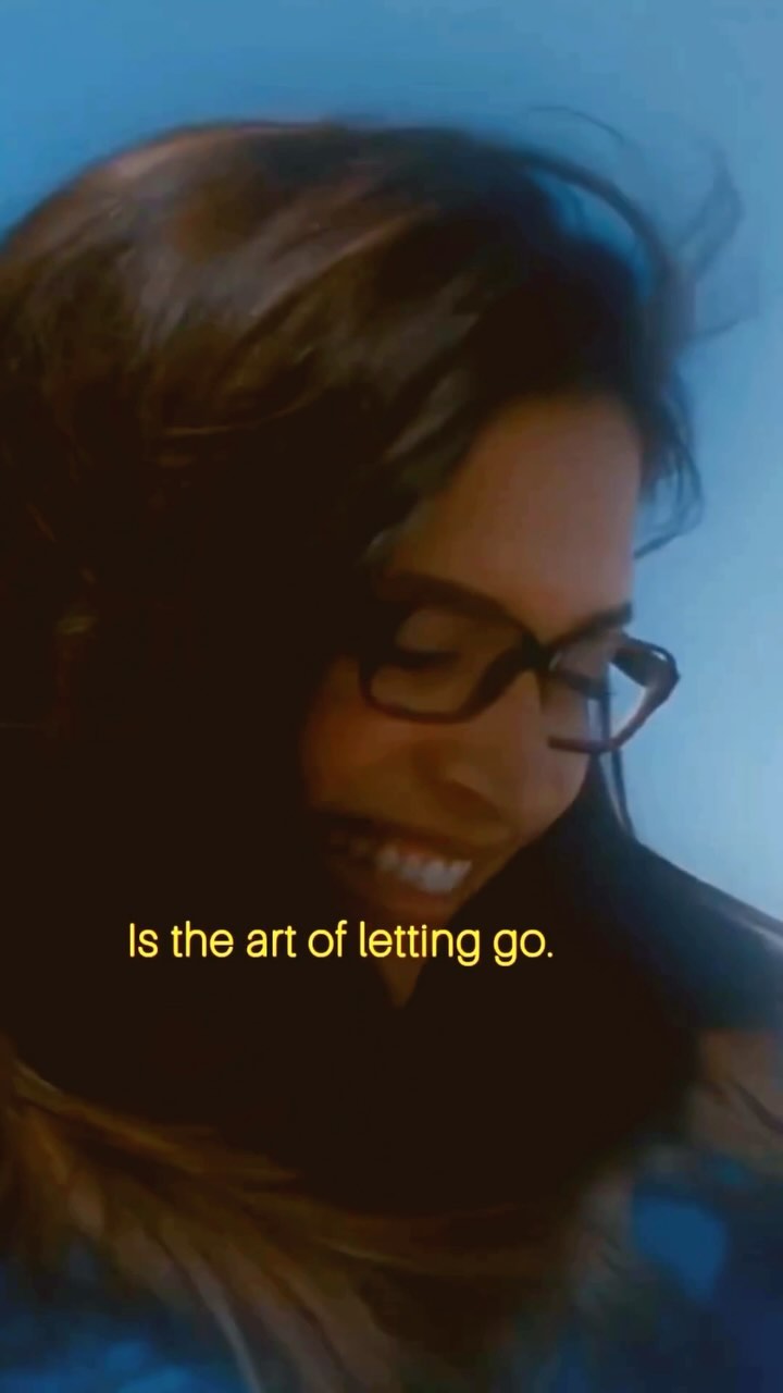 Biggest Life lesson from the movie Yeh Jawani Hai Diwani.
The art of Letting go...
If you love someone, let him go..
If he comes back, he was yours
If he doesn’t, it never was.
Share with someone who needs this
#YJHD #Kabira #Ranbirkapoor #deepikapadukone #adityaroykapoor
#Lifelessons #artoflettinggo #YehJawaniHaiDiwani #Detachment #Letgo