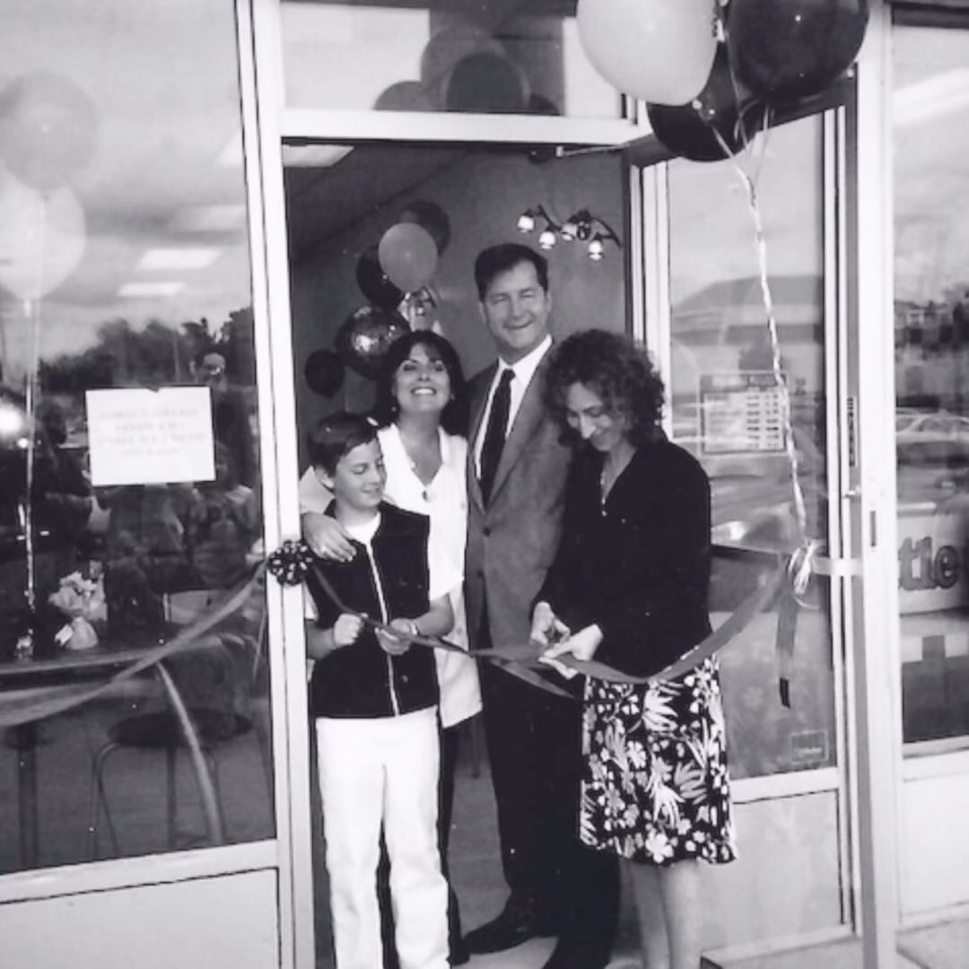 We remember this like it was yesterday✨… London’s longest running mayor Anne Marie DeCicco cutting the ribbon to our first café 🎀! A small piece of London’s history and a first of its kind for the city ☕️🏙, seeking to inspire diversification and share a different side of ice cream with Ontarians far and wide!
#londonontario #londonon #ldnont #eatlondonon #eatldnont #thecopp #ASmileInEveryCup #gelato #sorbet #italy #authentic #gelateria #history #throwback #foodstagram #sobeyslookforlocal #throwback #throwbackthursday