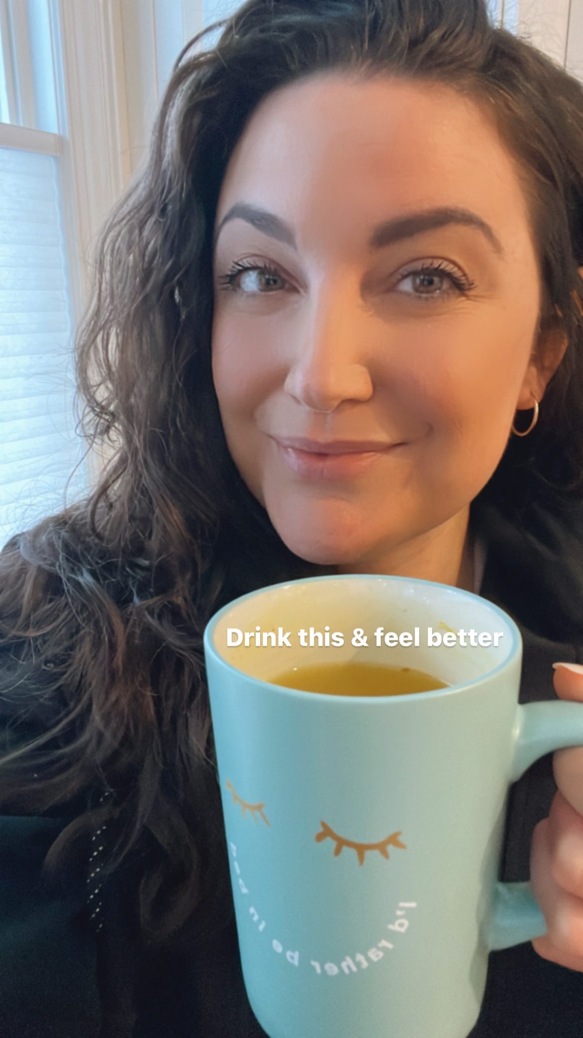 🤒Stay one step ahead of illness with this simple yet effective wellness hack! 🌿
By pre-freezing ginger, turmeric, and lemon into convenient cubes, you’re creating your own powerful arsenal of anti-inflammatory goodness.
Imagine the ease of grabbing a cube when you wake up feeling under the weather, effortlessly adding it to a cup of hot water for a soothing, immunity boosting elixir. 🍵✨
This proactive approach not only saves you time but ensures that you have a comforting remedy at your fingertips, ready to combat those pesky symptoms.
🫚Ginger brings its anti-nausea properties, 🧡turmeric contributes its potent anti-inflammatory effects, and 🍋lemon provides a refreshing burst of vitamin C, forming a trifecta of natural healing power.
Whether you’re battling a cold or simply looking to fortify your immune system, this thoughtful preparation allows you to embrace wellness in a practical and delicious way.
Make it a habit to stock your freezer with these wellness cubes, and start each day with a proactive boost towards a healthier, happier you! 🍋💪
#wellnessjourney #healthyhabits #planahead