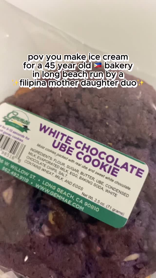 support not one but TWO filipina family-owned businesses this aanhpi heritage month when you grab a pint of ✨UBE ICE CREAM WITH UBE COOKIE CHUNKS✨ available exclusively at @gemmaebakeshop in long beach‼️ made with our ube ice cream and gemmae bakeshop’s white chocolate ube cookies, you won’t want to miss out on this ube goodness 💜🍪
•••
#coneyislandcreamery #icecream #ube #filipinofood #longbeach #filipinas #aanhpi