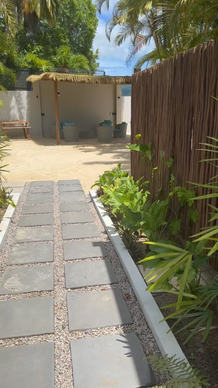Take a walk with us on the outside of our new villas.
#seychelles #holiday #travel