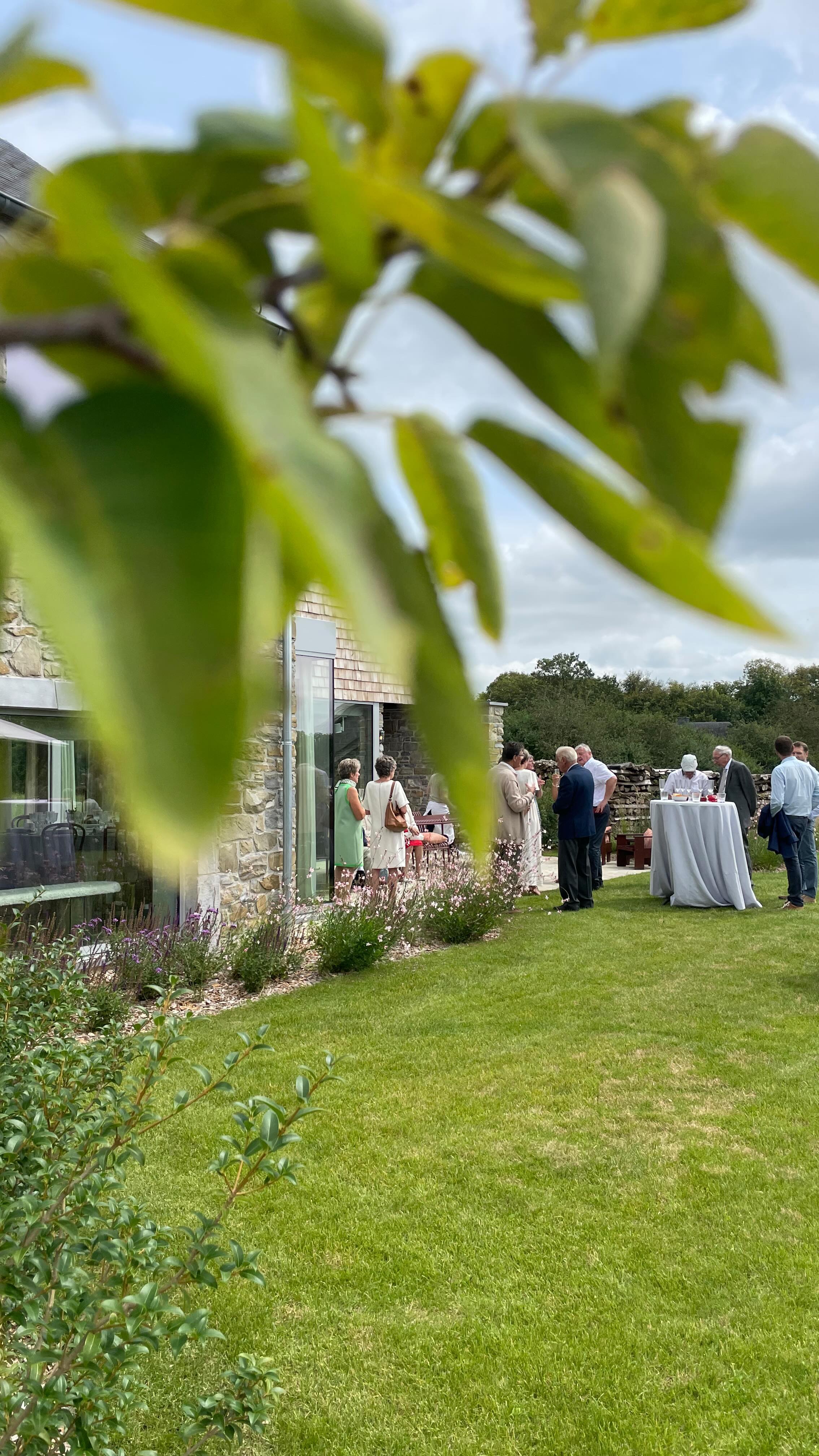 Golden wedding anniversary ✨
#maisonoscar #wedding #50