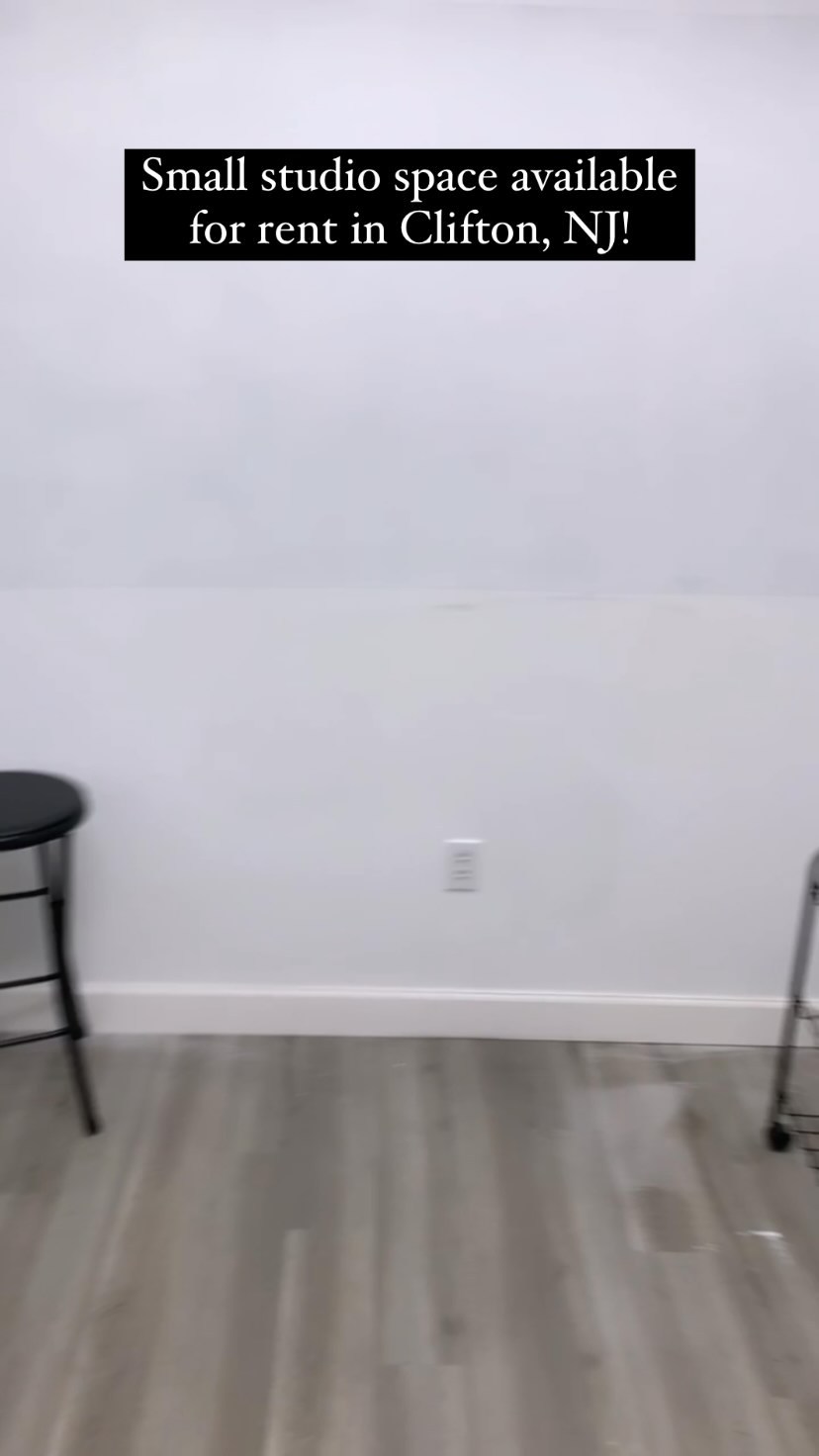 Brandedd Studio 2! Ready for Rent!
Rent by hour or per day!
Located in Clifton, NJ
