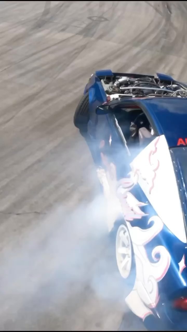 Go like and fallow @oles240 for more drifting videos.