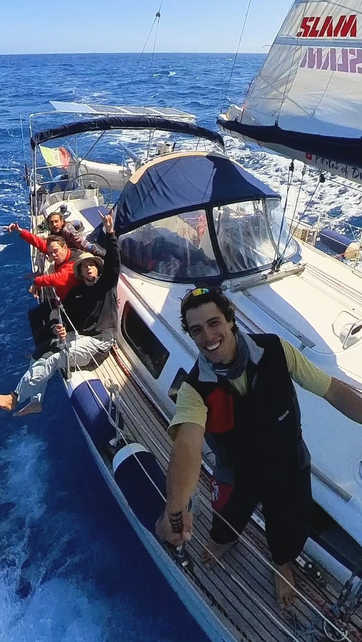 4 ragazzi che non si sono mai visti, 600 miglia da navigare, nessuno scambio di denaro, solamente una voglia matta di navigare ⛵️