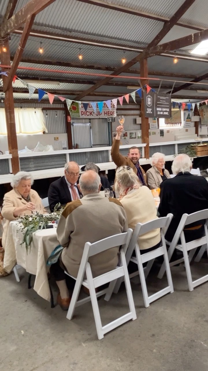 A great day the @mountpleasantfarmersmarketau long lunch 👌
.
.
.#abitfancyspirits #ginandtonic #australiangin #adelaidegin #ginbottle #pinkgin #ginlovers #gindistillery #gindrinks
#pinkgintonic #ginandjuice #adelaidehillsgin #adelaidegin
#craftdistillery #craftdistilling #botiquedistillery #smallbatchgin
#gin #ginevents #ginspo #pickalocalpicksa #supportlocal #bartenderlove #gincocktails #southaustralianmade #southaustraliangin #australianbusiness
#craftgin #australiandistillers #supportlocal #ichoosesa