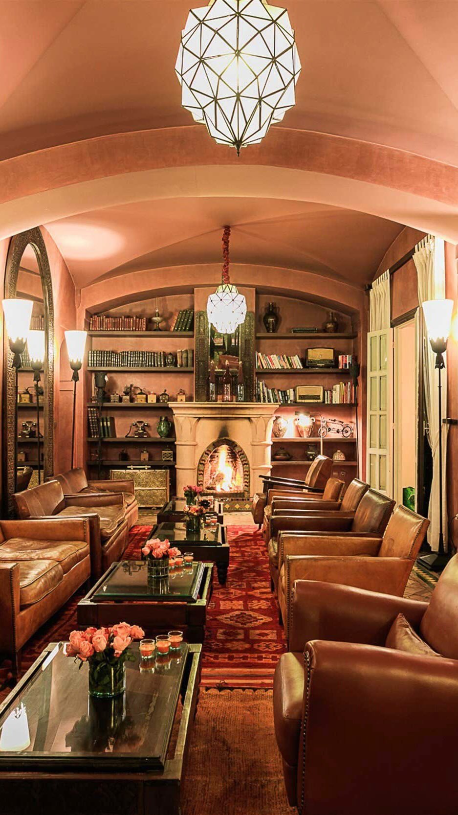 A glimpse at our hotel's evening transformation... 🌙 During the winter months, we always make sure that guests' dinners are full of cozy fires, lanterns, and candles. 🌙
#hallwaydecor #hallwayinspo #riad #moroccanriad #riadmarrakech #riadlife #riadlovers #moroccandecor #moroccandesign #moroccanarchitecture #moroccanstyle #beautifulinteriors #visitmorocco #beautifulhotels #simplymorocco #moroccovacations #fireplace #fireplacedesign #visitmarrakech #hivernage #beautifuldestinations #luxurytravel #luxuryhotel