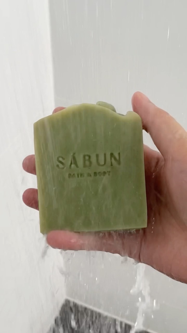No matter how you’re choosing to spend Valentine’s Day this year, our bars will make sure you’re feeling relaxed & pampered 🧖♀️
.
.
.
.
.
#handmadesoaps #artisansoaps #soapmakingaustralia #essentialoils #vegansoap #naturalsoapmaking #naturalsoap #naturalsoaps #barsoap #natural #naturalskincare #madeinaustralia #smallbusinessaustralia #veganskincareaustralia #botanicalskincare #madebyhand #cleanbeauty #zerowaste #noplastic #sustainable #ecofriendlypackaging #ecofriendly #australianmade #bodybaraustralia #naturalbodybar #crueltyfreeskincare #handmadesoapaustralia #giftideasau #giftideas