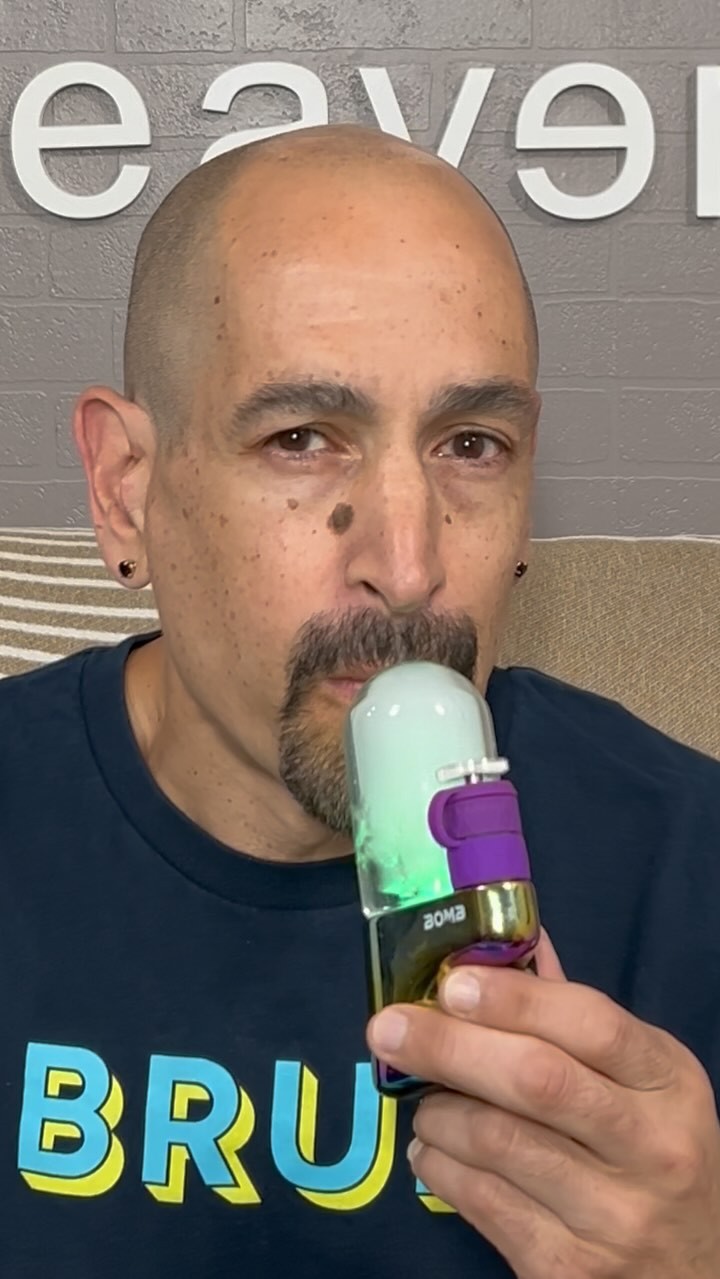 It’s almost 4/20 Buy a Sykloud device, get a FREE carrying bag 🎒✨ link in bio