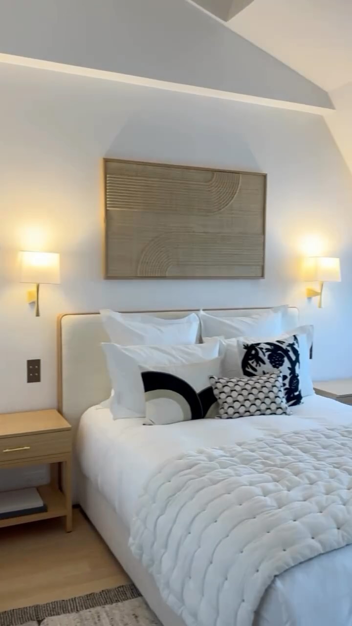 • SAINT DOMINIQUE •
@blackdoor.paris
@s.z.interior
#interiordesign #design #paris