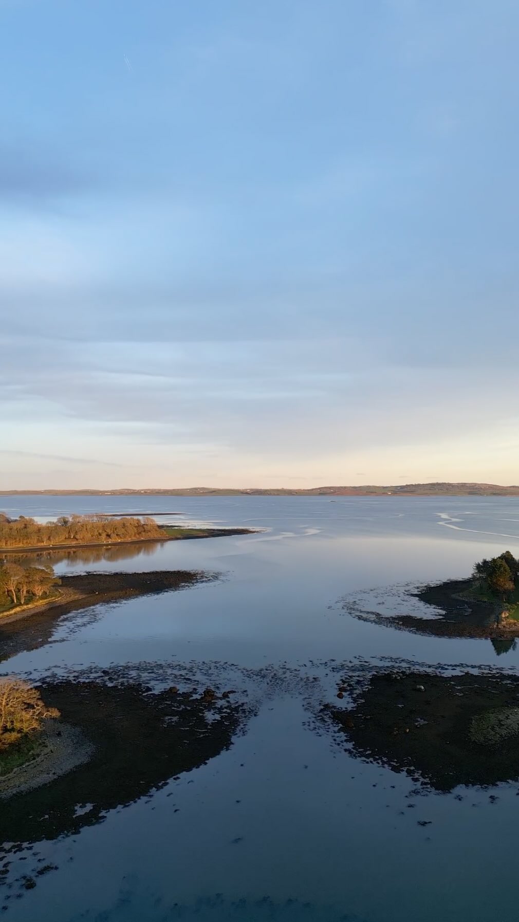 📍Strangford View Mews
What a fantastic weekend @strangford_view_mews ✨ Filled with fun, fitness, laughter and relaxation. Oh and a couple of drinks 🤪
A huge thank you to all the fabulous local businesses that made it such an enjoyable weekend.
@the_sweat_box_by_trainwithneil
@picnickillyleagh
@skinntherapy
@paulakaysax
#ad #pr #fitness #fun #healthylifestyle #strangford #killyleagh #northernireland #visitni #nitourism #instalike #follow #like #photography #videography #blogger