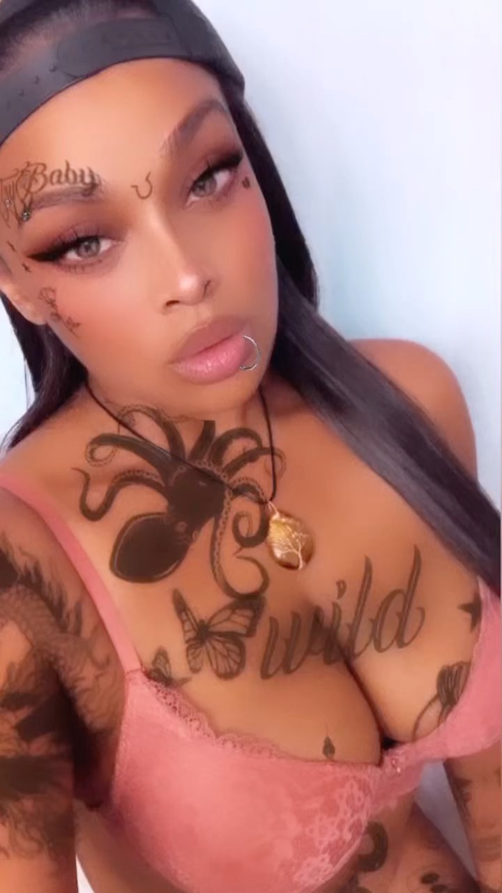 Thinking About A New Tat 🤔
Suggestion⁉️
♏️👑😈🖋🤑💰🧚🏽♀️🌺😻🔥🌶
#tattoo #tatted #tatubaby #tat #reels #elevate 💫