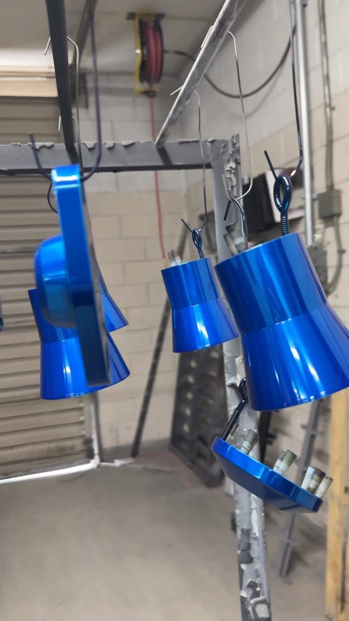 Here we are shooting candy blue over polished aluminum enjoy 😉🔥
.
.
.
.
.
#custompowdercoating #powdercoatinglife #powdercoatedyeti #powdercoatservice #powdercoatnation #powdercoatingbusiness #powdercoatedfurniture #powdercoatitperfectly #powdercoatedwheels #powdercoatnation #powdercoatingservices #powdercoatingservice #powdercoated #powdercoating #powdercoatedmetal #powdercoatporn #powdercoatedsteel #powdercoatingporn #powdercoatedrims #powdercoateverything #powdercoatit #powdercoatlife #needpowdercoating