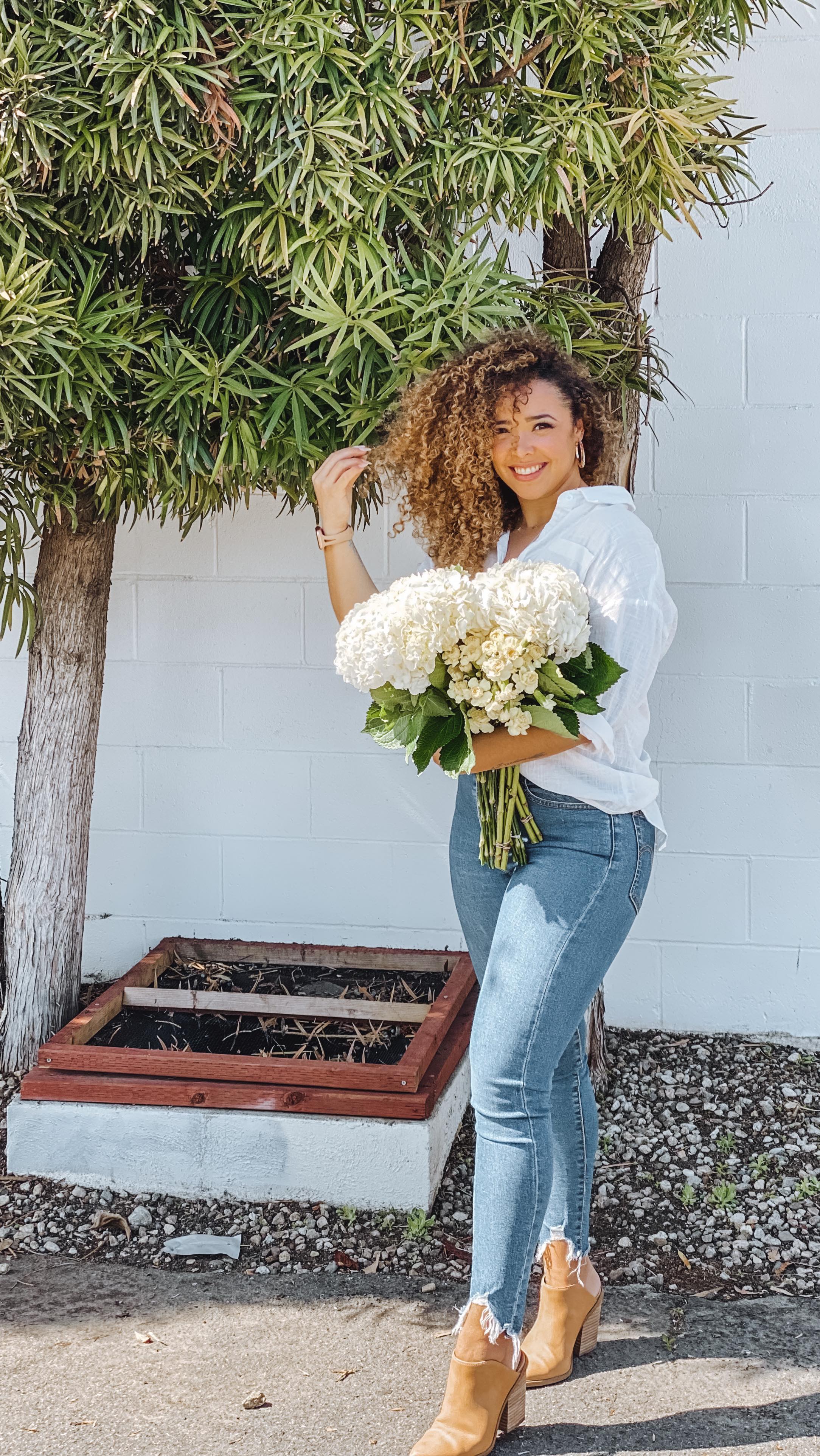 Being a woman is so exceptionally unbelievable.
As our amazing Aunty Michelle Obama said…”There is no limit to what we as women can accomplish.”
Too often are we made to feel guilty for putting ourselves first, for following our dreams or for pursuing our goals. Women are incredible beings that literally bring souls into this world. We should worship ourselves like the goddesses and queens that we are. And when we empower each other?!…Whew…that magic is powerful.
Today is International Women’s Day but women should be honored every day. To all my ladies out there doing the damn thing, I’m proud of you. I see you. You are amazing and I stand with you.
We’re strongest when we cheer each other on! 🙌🏽❤️