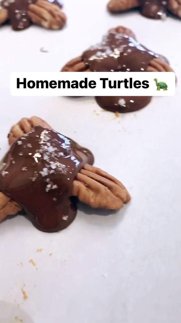 Another MUST TRY 5-ingredient EASY recipe! Homemade turtles 🐢
Recipe- Makes 15 pieces
5 Medjool dates, pitted
1/2 tsp vanilla extract
3/4 cup (45 pieces) pecan halves
1/2 cup (100 grams) chocolate
1/8 tsp coarse salt (Fleur de sel or Maldon sea salt)
Purée dates with vanilla in a small food processor or chopper until sticky. Roll out into 15 small balls and place on parchment lined sheet. Press 3 pecans into each circle to form a disc. Melt chocolate (in microwave or double boiler) and spoon about a tablespoon into centre. Sprinkle with coarse salt and refrigerate until firm. Enjoy!
Let me know in comments if you will make these and follow me for more easy recipes!
#desserts #dietitian #5ingredients #torontofood #instafood #eatme #healthyrecipeshare #easyrecipe #kidapproved #gf #foryou #fyp #viral #viralreels #reelsofinstagram