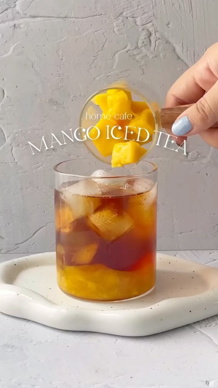 There are many dishes you can try with this king of fruit! Here is something to make your palatedizzy!
Posted @withregram • @the.housemal Mango Iced Tea 🥭🥭
Mango Compote:
- mango chunks
- lemon juice
- sugar
- cook in low heat & simmer 10 mins
———————————————————————
#ratnagirimangoes #devgadmango
#mango #mangoicedtea #icedtea #icedteas #sweetdrink #sweetdrinks #beverage #refreshingdrink #refreshingdrinks #delicious #hapus #alphonsomango #homecafé #alphamangoes #homecafevideo #yummy #thehousemal