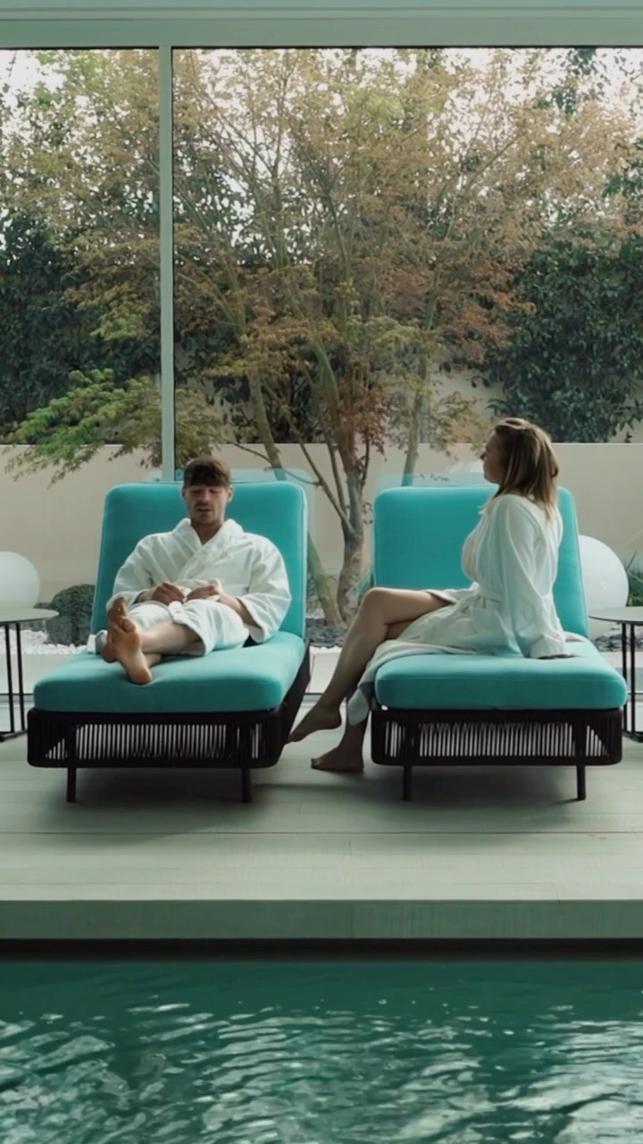 Condividi momenti di relax e intimità con chi ami, perché la cura di sé è il nostro linguaggio d’amore ❤️🔥
Prenota ora il tuo trattamento di coppia presso @elitishouse
📍 via Dante 22, Nova Milanese (MB)
📞 0362 1637582
✉️ info@elitishouse.it
#elitishouse #spa #monza #monzabrianza #novamilanese #centrobenessere #hotelmilano #relax #spa #benessere #massaggio #sauna #bagnoturco