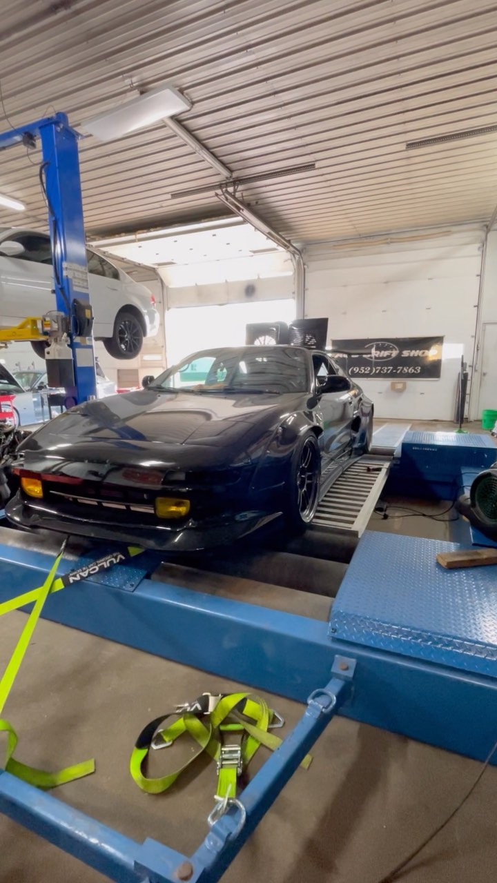 Mr2 3sgte swap. On link G4x we installed an @aemelectronics CD-7 and re -tune.
#alsdriftshop #minnesota #aem #linkecu #boost #dyno #mustangdyno #tune #thankyougod