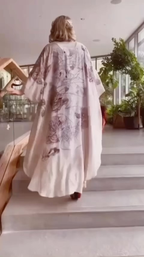 Throwback to Oscars time.. @coaching_casting_intimacy repping this corner of the world over in LA getting ready to go to the Vanity Fair Oscars party in her Éadach Children of Lir silk cape with the rest of the An Irish Goodbye crowd, who did us so proud. To pass on those good vibes we’re now raffling off this piece as well as @seamus_oharah and @rossjwhite’s #Éadach pocket squares to raise funds for @womensaidni. We’re thrilled to have raised over £8k already, thank you! The raffle closes on Wednesday so grab your tickets before then over on @she.sellssanctuary’s online shop, link in her bio 💖