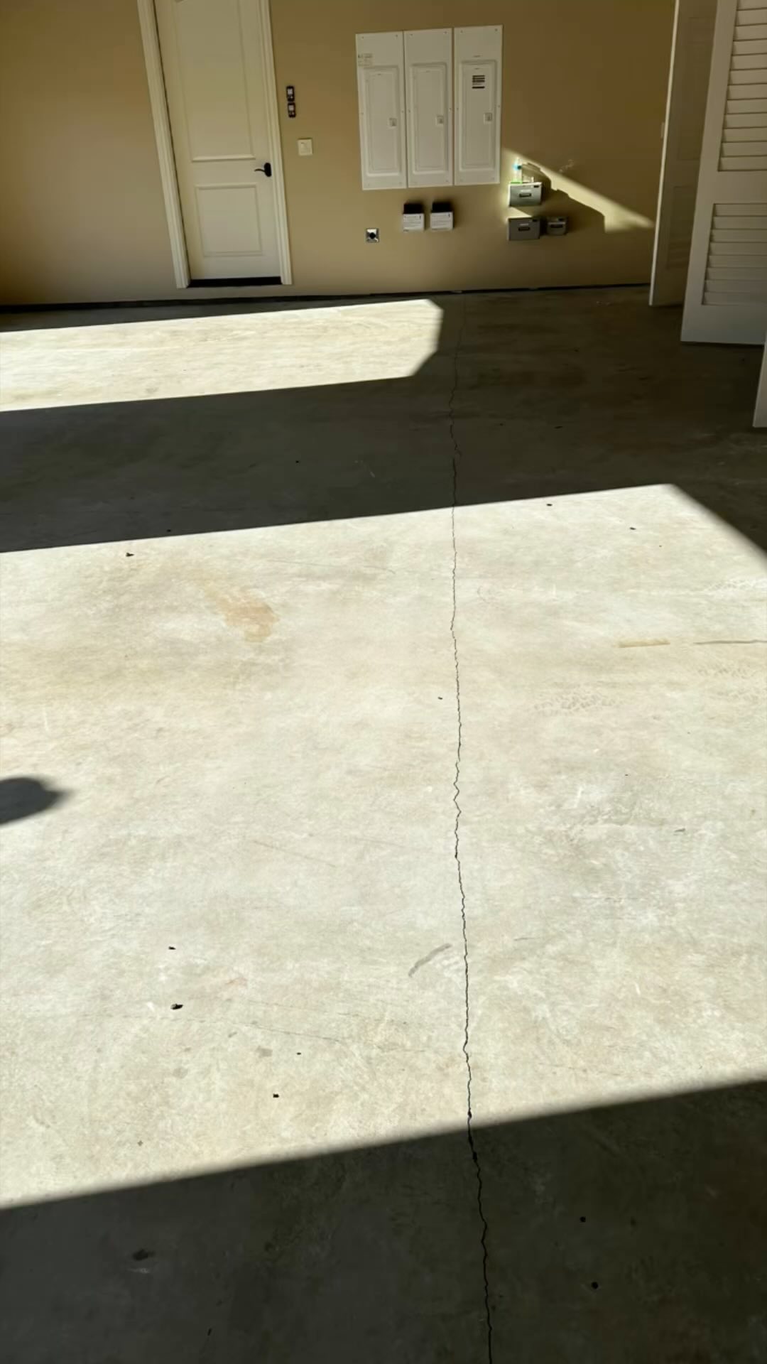 “Revamp your garage with our stunning epoxy flooring! 🚗💨 Experience the perfect blend of durability and style in your space. Our high-quality epoxy coats your garage floor, creating a seamless, glossy finish that’s not only visually appealing but also easy to clean. 🌟 Say goodbye to stains, chemicals, and wear and tear! This heavy-duty epoxy solution ensures your garage stays pristine for years to come. 💪 Elevate your garage game today with our reliable epoxy flooring! #EpoxyFlooring #GarageUpgrade #HomeImprovement”