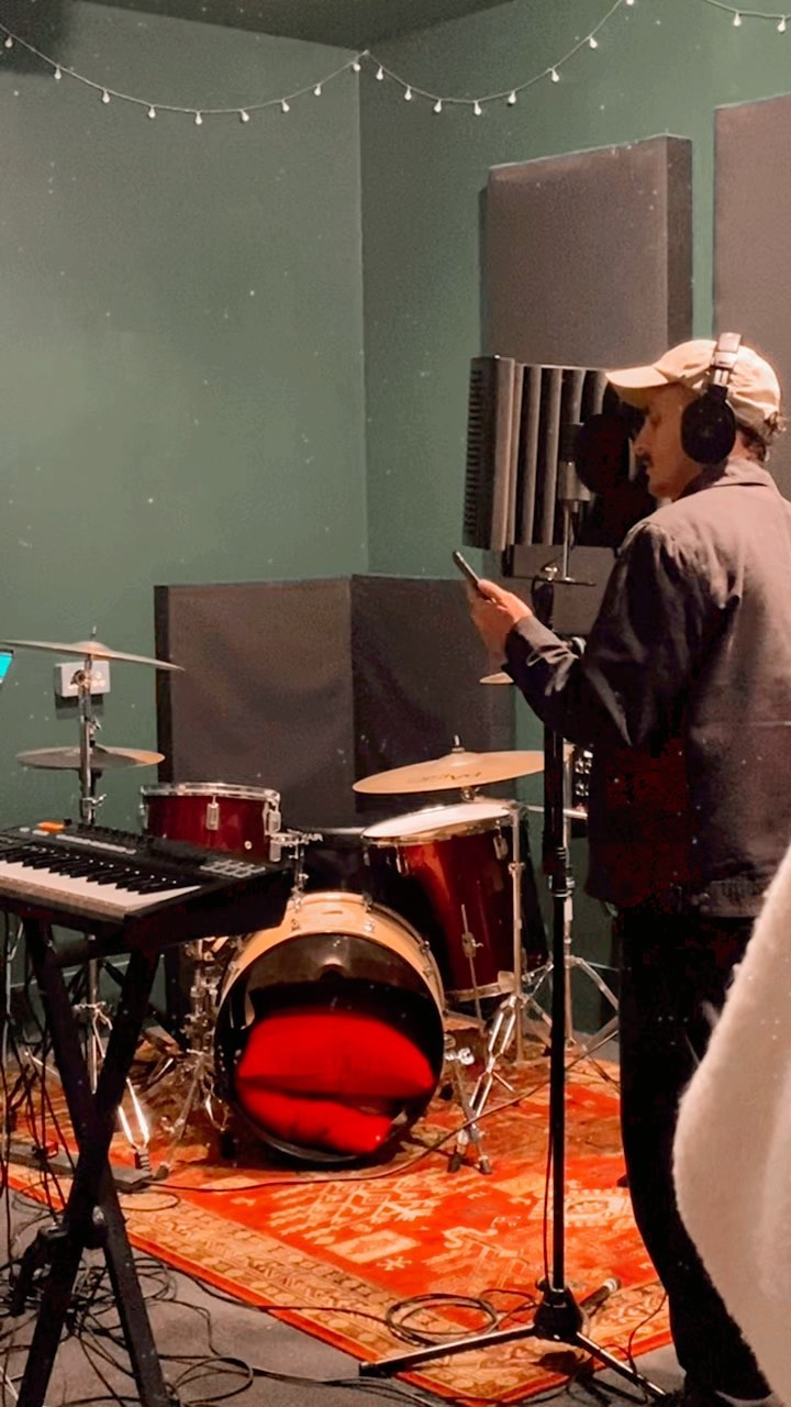 Had an incredible time with @antonyszmierek working his magic. Super proud to watch his rise and see him surrounded by his friends on this impossibly amazing journey!
.
.
.
#boxyard #music #boxyardstudios #studiorecording #anthonysmerek #spokenword #manchester #musician #artists #create