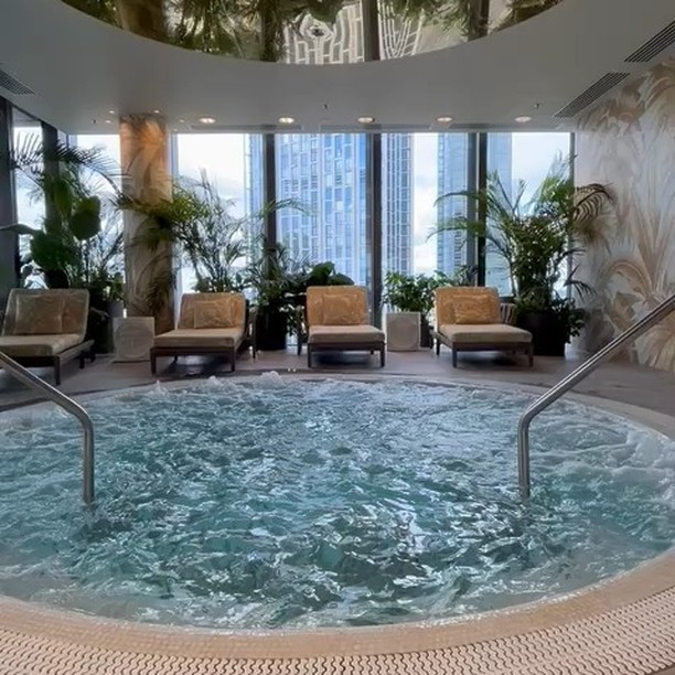 Live the Luxury...
#propertyfinder #property #london #welchomeinternational #skyscraper