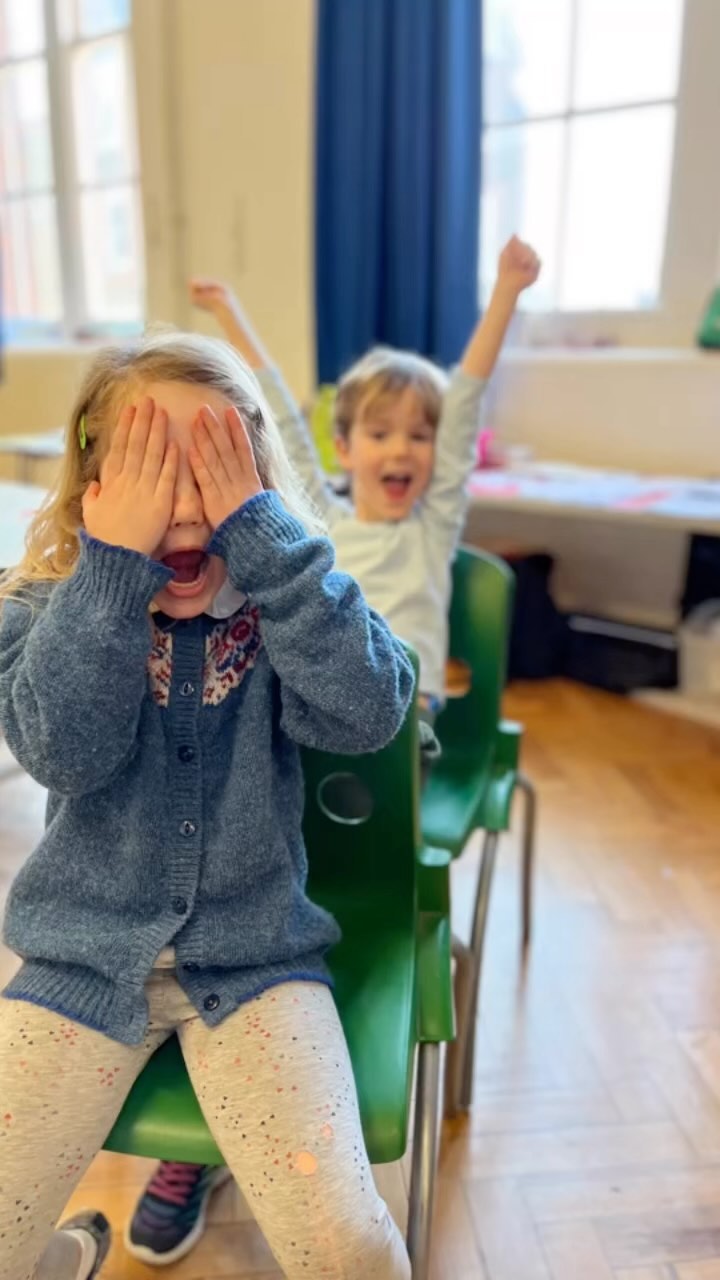 We had the best day! 🎉🥳We made gorgeous valentines cards with our finger prints and valentine love heart wreaths 💕!
We also played lots of fun drama games 💥- getting up on stage, being creative, working as a team and creating imaginative freeze frames! 🌟
Stay tuned for more fun 🤩