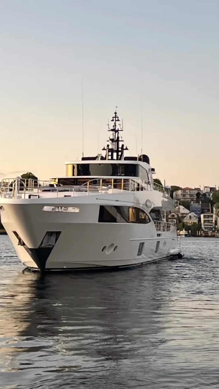 A big Happy Birthday to Shay!! What a great way to celebrate your birthday on such an amazing cruise, onboard the Oneworld superyacht! Staff were so awesome to work with. I had so much fun DeeJaying & playing classic bangers! Shout out to my right hand man Mr Orget Sax! You always make me look good my brother!! You killed it! 😎 #superyacht #boatparty #birthdaygirl #saxophone #djset #party #eventplanner #event #sydney #birthday #entertainment