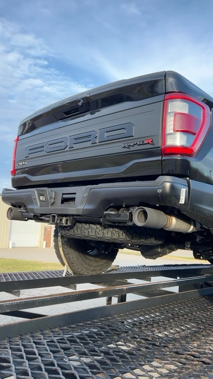 Delivery daze
.
.
.
#RaptorR #FordRaptor #FordF150 #FordTrucks