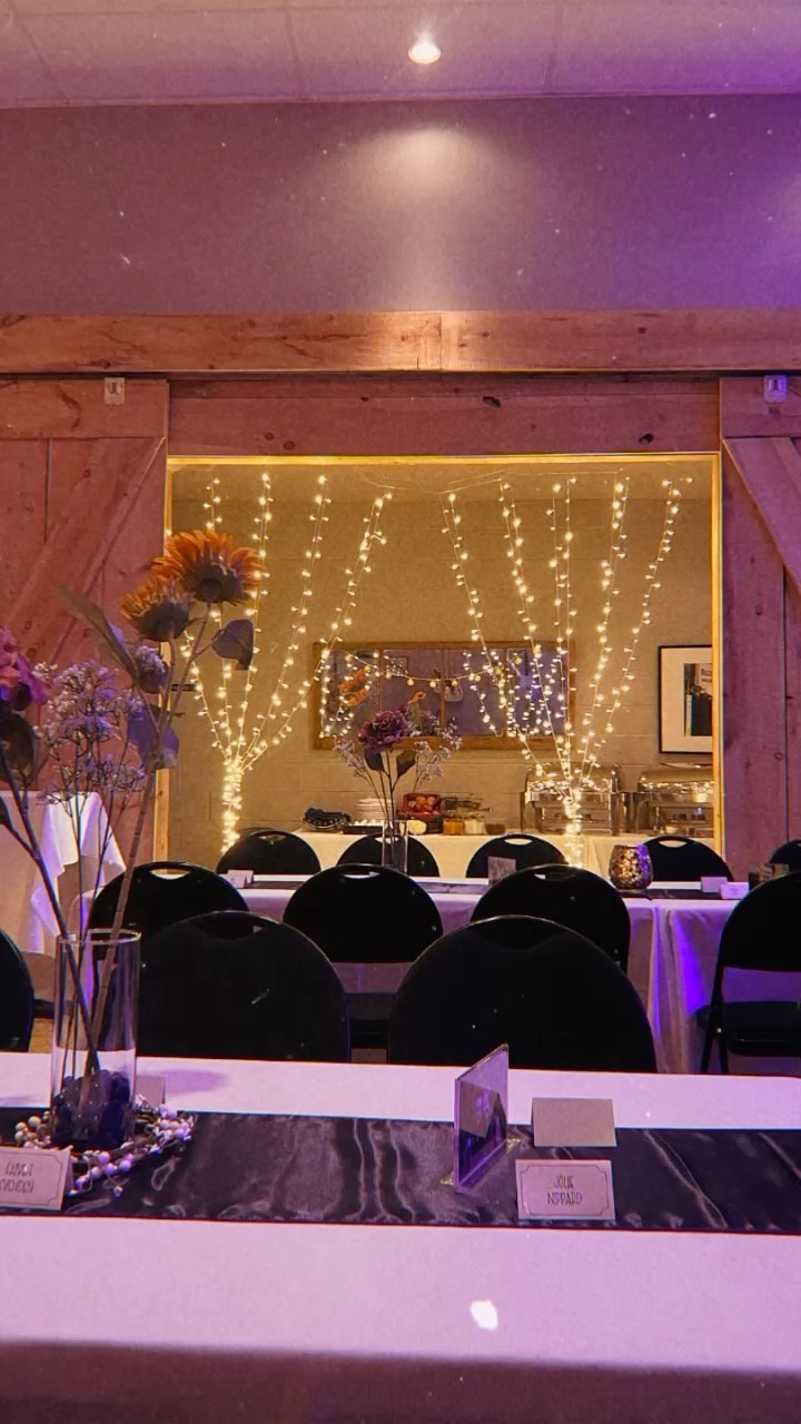 âLove will find a way through paths where wolves fear to prey.â
â Lord Byron
#lovestory #burlington #burlingtonontario #weddingvenueburlington #vintagewedding #weddingelegance #shabbychicwedding #stringlights #weddingbarn #todaysbridemag #elegantweddingmagazine #weddingbellsmag #blushweddingmagazine