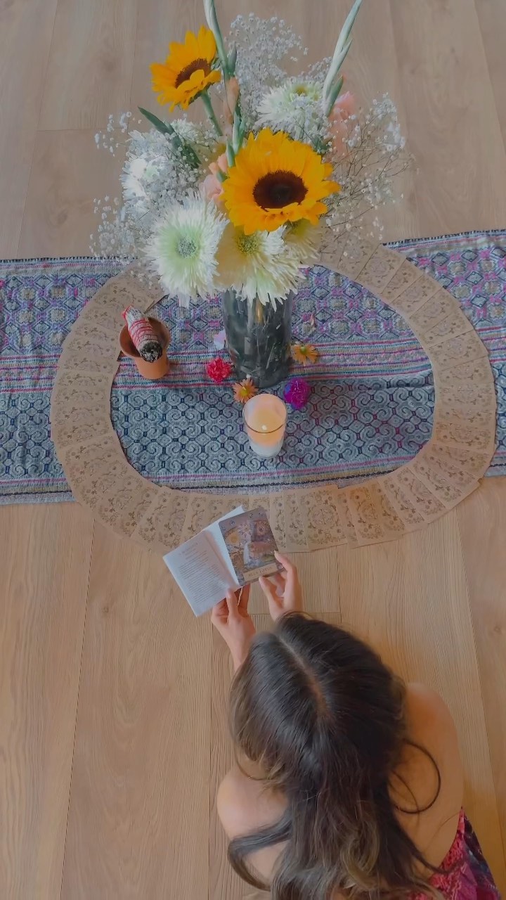 Harmonic Herbal Healing ✨🌿🌬
Una fusión experimental para armonizar el estado de consciencia con Herbolaria~Breathwork~ Sound Healing & Shamanic Journeying 🪶
Icaro @lopezmerlita 💕
🎥 @odetteyoga
#soundhealing #herbolaria #herbalismo #shamanism #plantcommunication #voiceportal