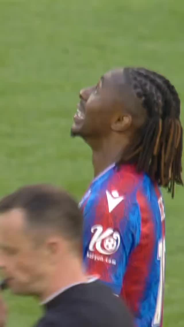 Crystal Palace win the first major trophy in their history! SOUTH LONDON STAND UP 💙💙 HISTORY
Video credit by Optus Sports
#CPFC #CrystalPalace
#facupfinal