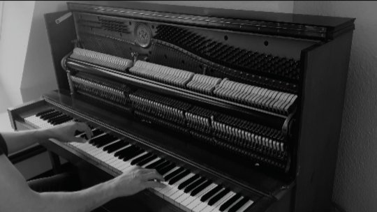 A long time ago, in 2009, I composed "Like a Fairy Tale" - it was one of my first published tracks as a composer and still one of the most beautiful ones. On #spotify it's my most played track, on #applemusic the most downloaded one.
.
I still love playing the piece - here on my #östlindalmquist piano! This piano manufactury was founded in 1888 in Arvika/Sweden - by the nephew of my great-great-great-grandfather. And I live on the musician tradition - a great honor!
.
#neoclassical #neoclassicalmusic #piano #pianist #piyano #instapiano #emotionalpiano #pianocomposition #pianosolo #pianogram #instapianist #pianoplayersofinstagram