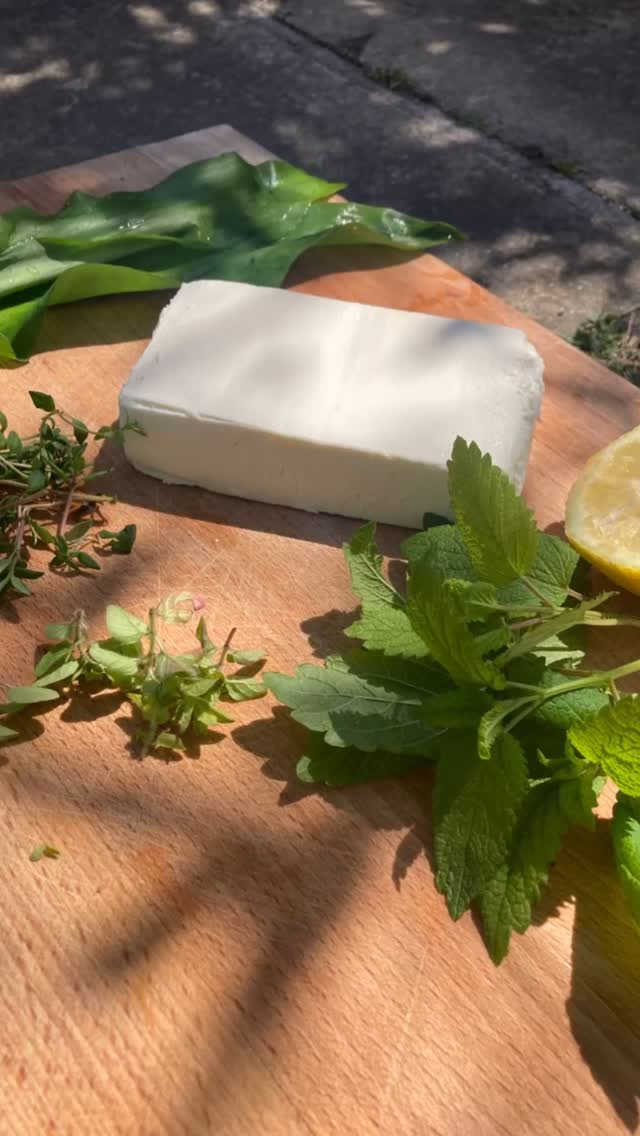 An absolute sunny day favourite of mine, whipped herby feta! So easy to do, all you need to do is choose which greens you’re going to add!
For this one I chose ramsons (wild garlic), lemon balm, a bit of thyme, oregano and a squeeze of lemon. Roughly chop the greens, whizz up with a block of feta and a drizzle of olive oil, and voila! You get the most delicious, creamy dish of goodness that you can eat with crudités, crackers, jacket potatoes, new potatoes… basically anything!
Let me know what you add to yours x
#foraging #forager #wildfoodlove #whippedfeta #feta #fortheloveofcheese #cheese #spring #summer #flavour #lunch #herbs #ramsons #lemonbalm #alliumursinum #melissaofficinalis #foodideas #cornwall