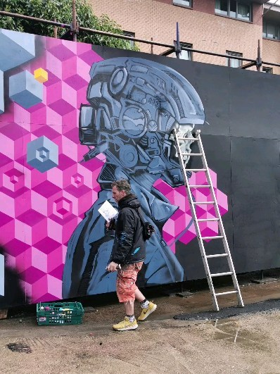 Today's trip to @yardworksglasgow @swg3glasgow with some awesome artists @snub_23 and many more can't wait till tomorrow to see the finished pieces. Big thanks to @hislopsteph for the invite. ๐