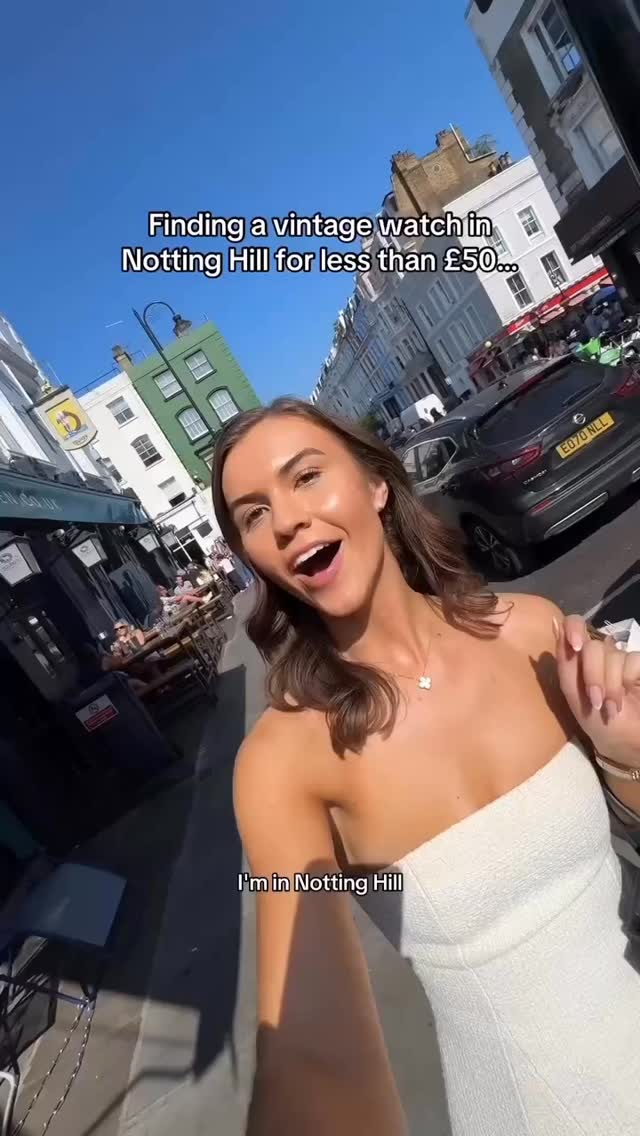Stumbled across vintage gold in Notting Hill! Couldn’t resist this beauty for just £35, definitely worth it! ⏱️👀
Credits: @isobellorna_
#NottingHill #VintageWatches #LondonFinds #WatchCollector #AntiqueMarket #VintageShopping #ThriftHaul #RetroStyle #PrelovedFashion #SustainableStyle #WatchGameStrong #MarketVibes #LondonStyle #HiddenGems #SecondHandStyle #TimelessStyle #WatchLovers #NottingHillMarket #AffordableLuxury #FashionOnABudget #WeekendFinds #StyleSteal #ThriftFinds #ClassicTimepiece #streetstylelondon