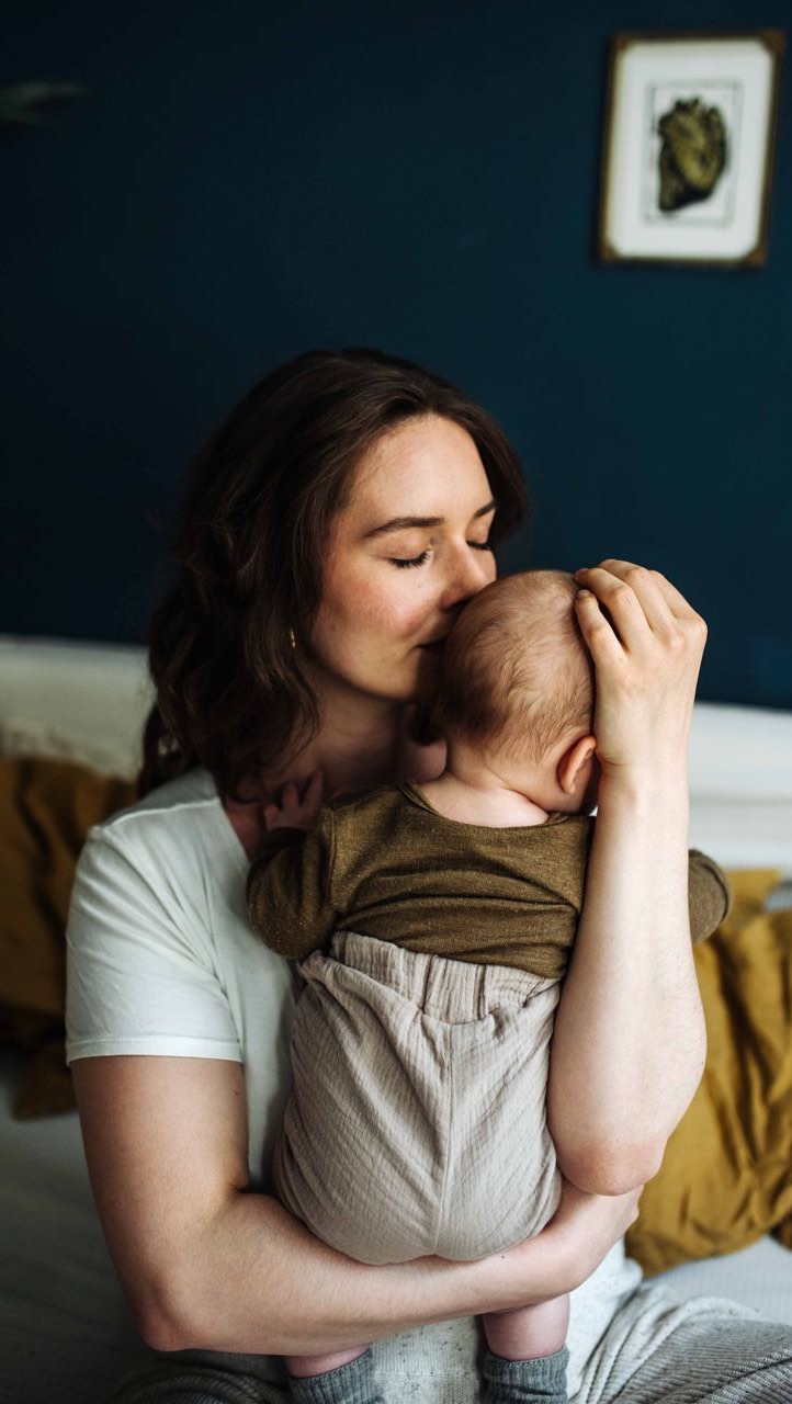 Mein August Newsletter ist gerade rausgegangen.
Seit drei Monaten bin ich Mama. In diesem Newsletter teile ich 20 Dinge, die mir gut tun in dieser intensiven Zeit. Call it Selfcare oder Grundbedürfnisse erfüllen, kommt grad nicht drauf an 😅
Ihr könnt euch jederzeit kostenlos anmelden. Der Link ist in der Bio.
Foto: Mel Bollag
#newmom #selfcare #newsletter #august #baby #hamburg #actressanscoach