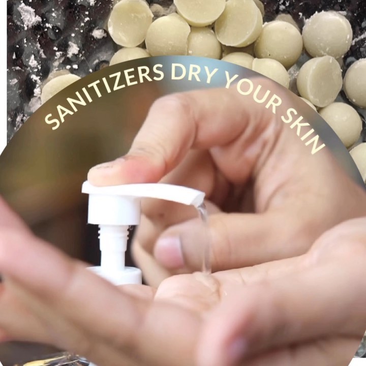 I don’t know about you, but when there is hand sanitizer anywhere, I will use it.
All the hand sanitizes in every store / business countertop, entrance and bathrooms, although very tempting, are damaging our skin.
If you have abused your hands 🙌🏻 by all the sanitizers, here is what to do with your 🦠 #covidhands
1- wash instead of sanitize when you can
2- Don’t use 🥵 water
3- Moisturize your hands IMMEDIATELY with a thick heavy moisturizer right after washing your hands or sanitizing them. As soon as the sanitizer dries, the skin starts losing moisture.
When you do that, you lock the moisture in with Butter Bits .
Carry your box of Butter Bits with you and use it anywhere to heal your dry and frequently washed and sanitized hands.
By @halaviu
.
.
.
.
.
.
.
.
.
.
#nurse #nurselife #dryhands #dryhandsnomore #dryskinremedy #handlotion #bestlotionbar #handsanitizer #salve #lotionbar #lotionbars #singleserving #femaledoctor #femaledentist #dentistlife #washyourhands #bestlotion #bestlotionever #antiaging #antiagingskincare #handsthatmake #handsthatheal #knittingaddict #knitting #handmade #momlife #momlifebelike #womanentrepreneur