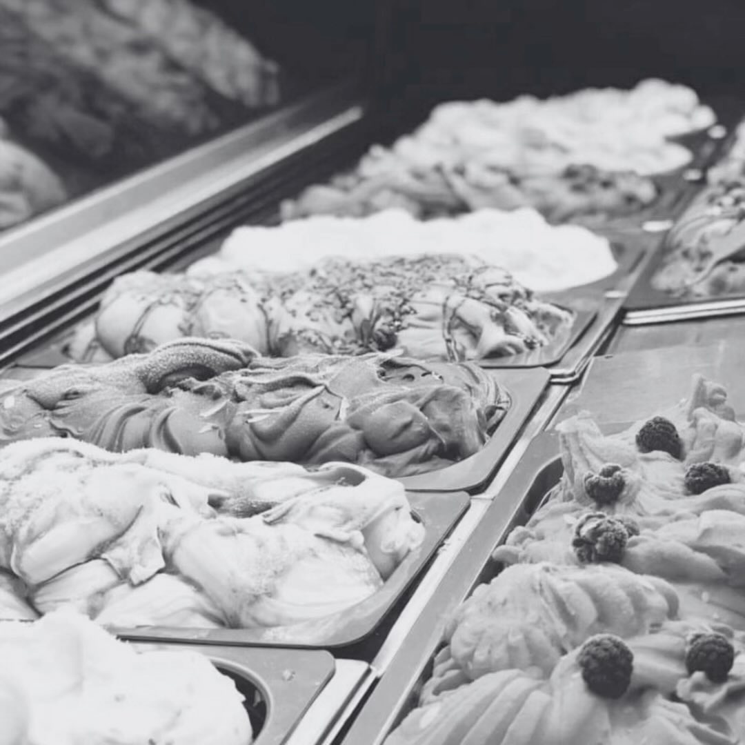 Throwing it back to the days when we used to scoop gelato until our arms ached and bellies were full! 🍦It was a labour of love that brought us closer to our customers and our community. Even though we don’t do it as often anymore, we’re still committed to delivering the same level of quality and flavour with every Pint & Cup! The packaging may have changed, but they’re still filled with the same delicious, authentic gelato and sorbet that we love to make! 🥰❤️🍨 (and eat)
#gelato #sorbet #scoop #scoops4daysss #italy #canada #ontariomade #madeincanada #ASmileInEveryCup #TheCoppa #eatlocal #eatlondonont