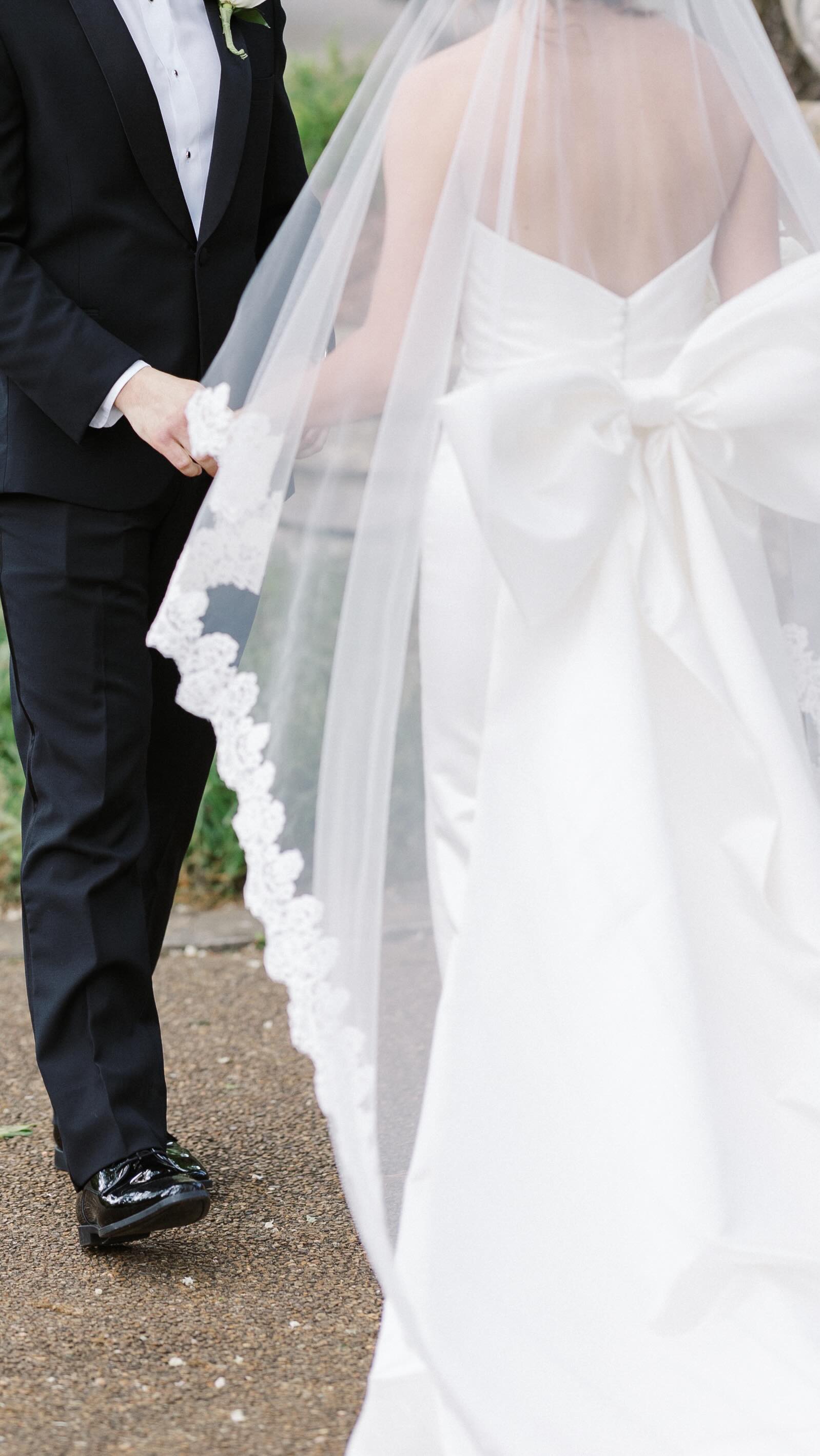 KAITLYN + ANDY đ¤
We loved helping Kaitlyn & Andy bring their wedding vision to life! The absolute sweetest couple to celebrate â¨
EP Bride: @kaitlyn_simpson
Planning: @weddingsbyep
Venue & Bar: @burrittweddings
Ceremony Music: Strings of Pearl
Band: @emeraldempireband
Catering: @the_southern_table
Photography: @prestleybphoto
Cake: @batter_up_cake
Floral: @matthewjimmerson & @vicki.noah.5
HMU: @relook_artistry & @grace.terrame
Dress: @birchonmain
Linens: Elegance Designs & Rentals
Bridesmaids: @dessygroup
Suits: @menswearhouse
#huntsvillewedding #hsvwedding #alabamawedding #alabamaweddingplanner #tennesseeweddingplanner #weddingplanning #weddinginspo #weddingstyle #justweddingthings #trendyweddingideas #2024bride #destinationweddingplanner #weddingphotography #southernwedding #burrittweddings #mrandmrs #justmarried #weddingdressbow
