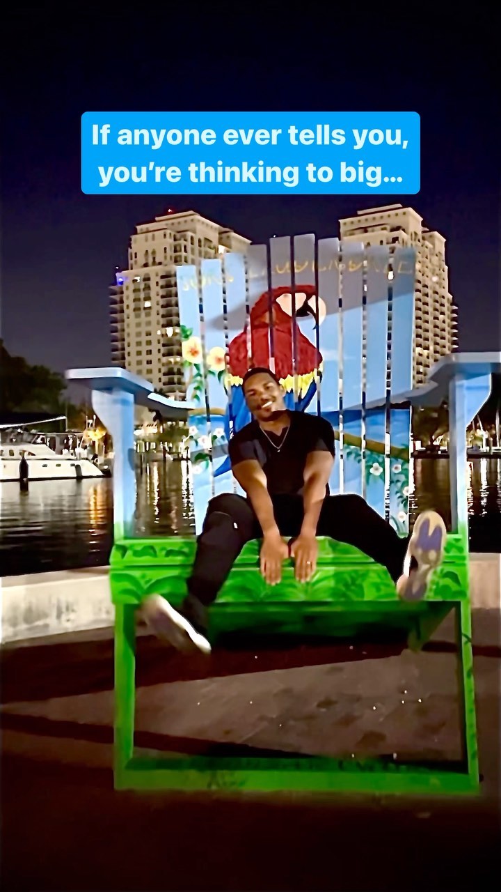 What’s limiting you rn? 🤷🏽♂️ Let’s break em together in the comments! 💪🏽
#trendingreels #motivation #business #thinkbigger