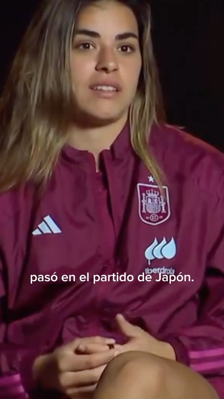 La portera Misa Rodríguez cuenta lo mal que lo pasó al enfrentarse a una situación en el Mundial.
Sus declaraciones ponen en evidencia la importancia de la comunicación entre las diferentes partes de un equipo, la preparación psicológica que necesita para cualquier competición y el rol de las compañeras.
Vídeo: Teledeporte
#psicología #psicologíadeportiva #psicologiadeportiva #psicologia #psicologo #psicologodeportivo #psicólogodeportivo #psicologomallorca