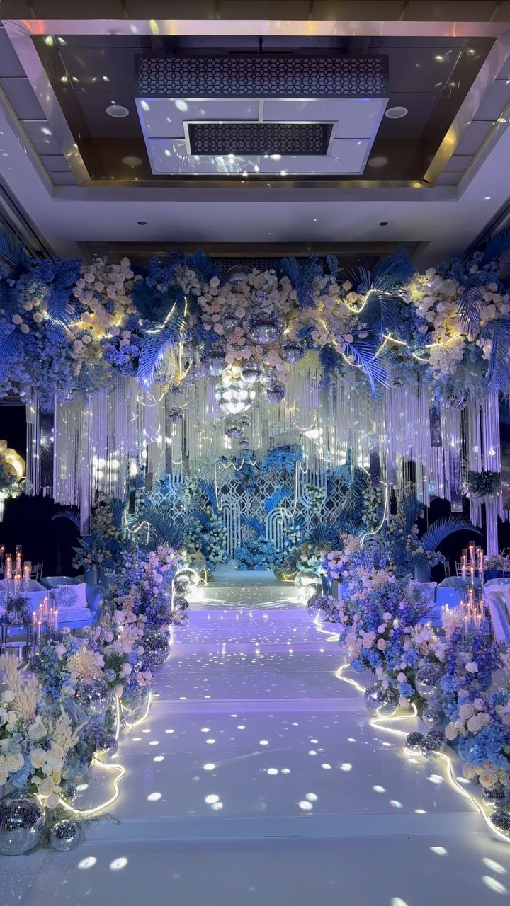 LIGHTING IS 🔑
Services Shown:
Rigging
Intelligent Moving Heads
Room Wash
Stage Wash
Pin Spotting
#wedding #weddingdecor #bride #groom #indianwedding #weddinginspiration #weddinginspo #lighting #lightingdesign #eventproduction #dns #dnseventsolutions