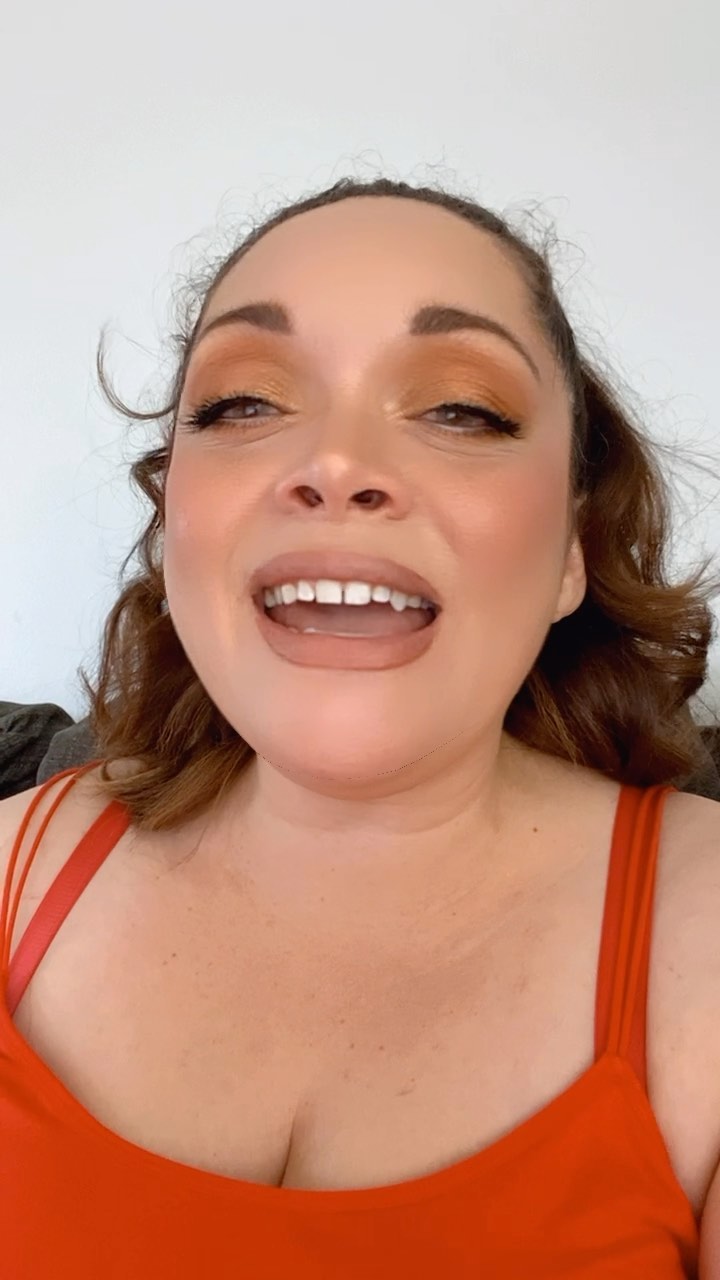 Got that Rosa Linn “Never Be Mine” cover! #singersongwriter #coversong #voice #musicoolovers