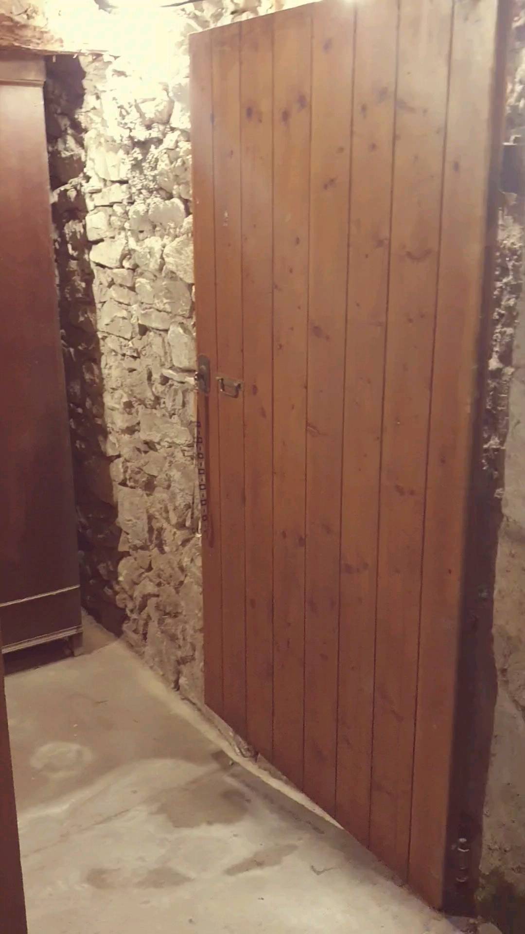 Notre caveau de dégustation #vignoblesmontthabor #vinsluberon #winetasting #confidenciel